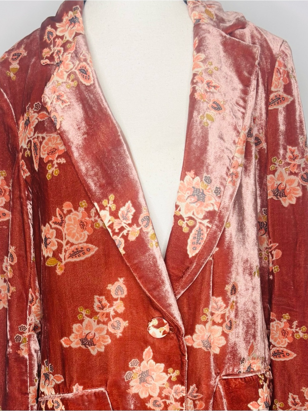 Anthropologie Hutch Floral Velvet Blazer - Picture 4 of 8